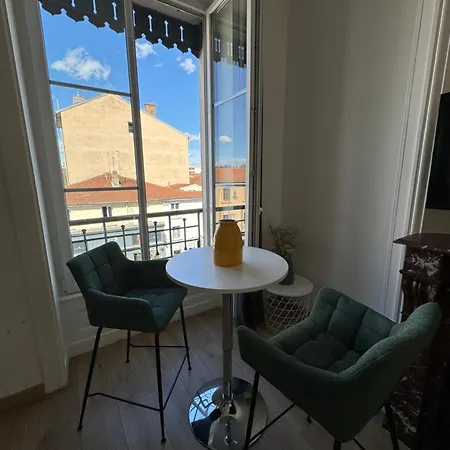 Apartment Hypercentre La Demi Lune *
